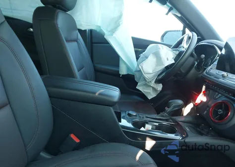 2025 Chevrolet Blazer Fwd Rs z USA, uszkodzony, nr VIN 3GNKBERSXSS184984